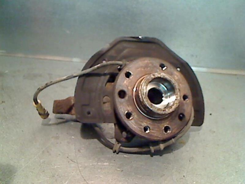 Moyeu avant gauche OPEL VECTRA Diesel - 1
