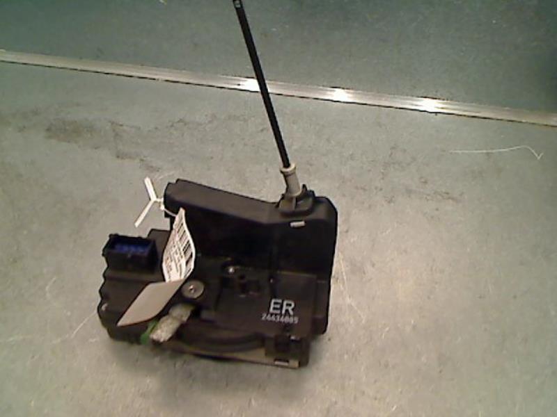 Serrure avant droit OPEL CORSA Essence - 1