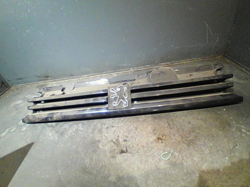 Calandre PEUGEOT 405 Diesel - 1