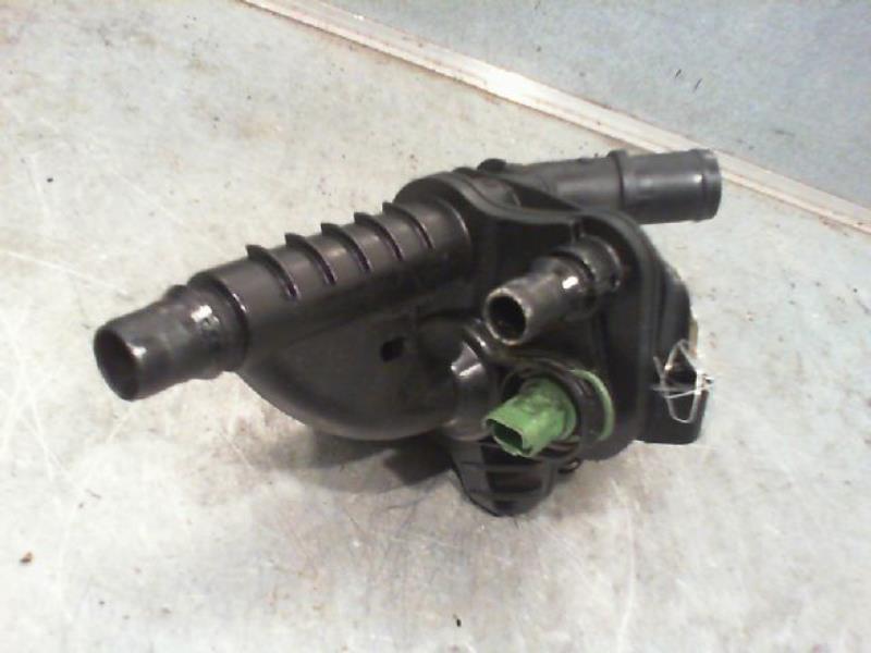 Pompe à eau PEUGEOT 207 Diesel - 1