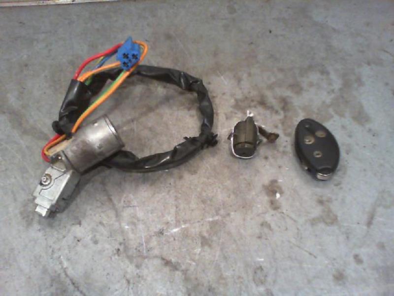 Serrure CITROEN C5 Diesel - 1