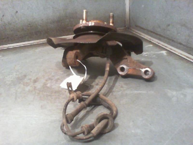 Moyeu avant gauche HYUNDAI GETZ Essence - 1