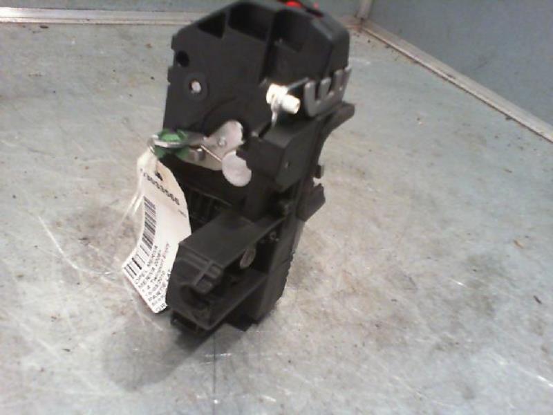 Serrure arriere gauche OPEL MERIVA Essence - 1