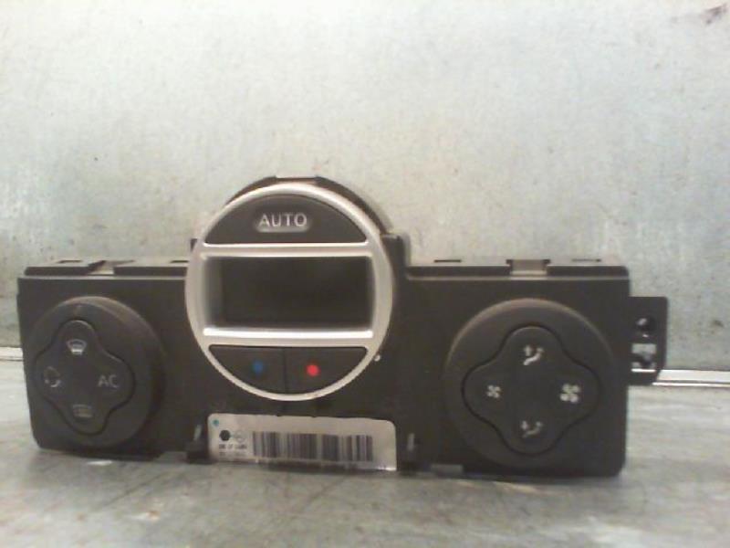 Commande chauffage RENAULT CLIO Essence - 1