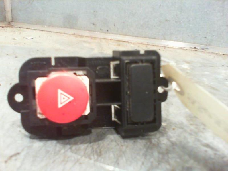 Bouton de warning SEAT LEON Diesel - 1