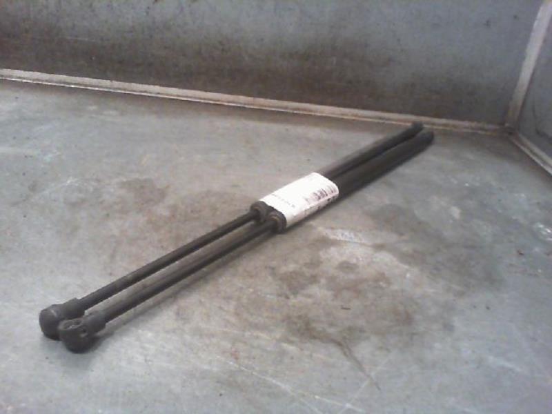 Verin de capot PEUGEOT 607 Diesel - 1