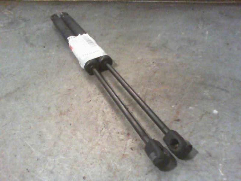 Verin de coffre VOLKSWAGEN GOLF Diesel - 1