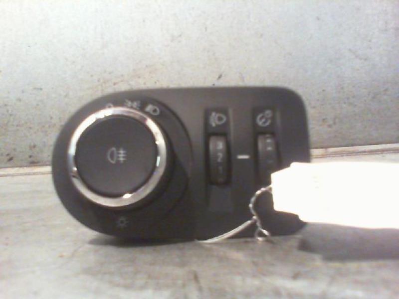 Commande de phare OPEL CORSA Essence - 1
