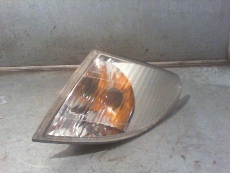 Optique avant secondaire gauche (feux)(clignotant) MAZDA PREMACY Diesel - 1