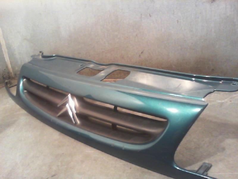Calandre CITROEN SAXO Essence - 1