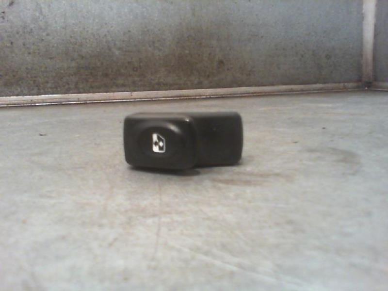Interrupteur de leve vitre avant droit RENAULT KANGOO Diesel - 1