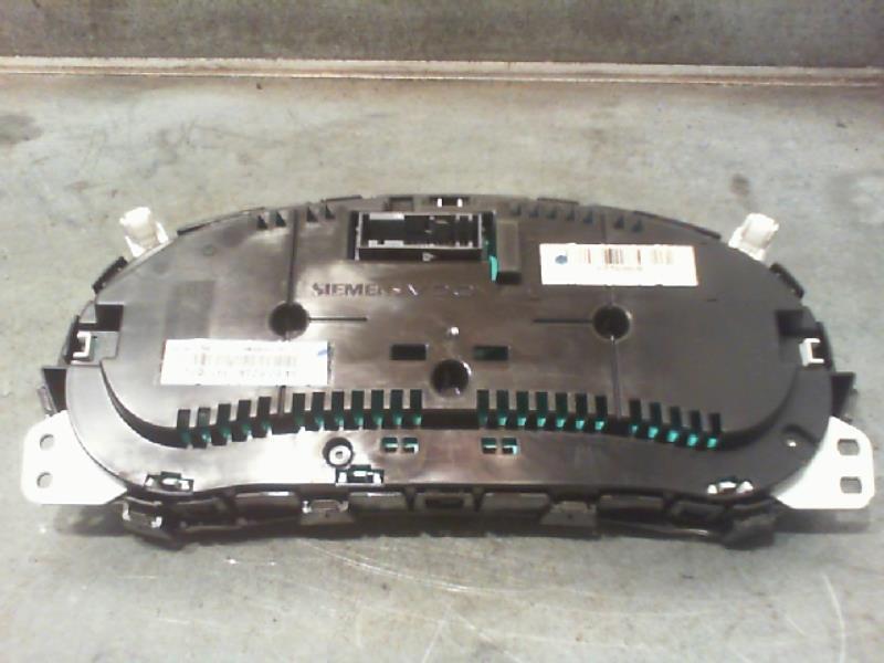Compteur SUZUKI SWIFT Essence - 1