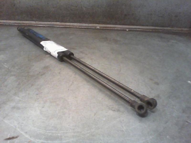 Verin de coffre FIAT PANDA Essence - 1
