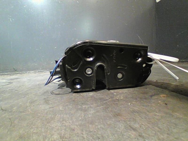 Serrure avant gauche MERCEDES VITO Diesel - 1