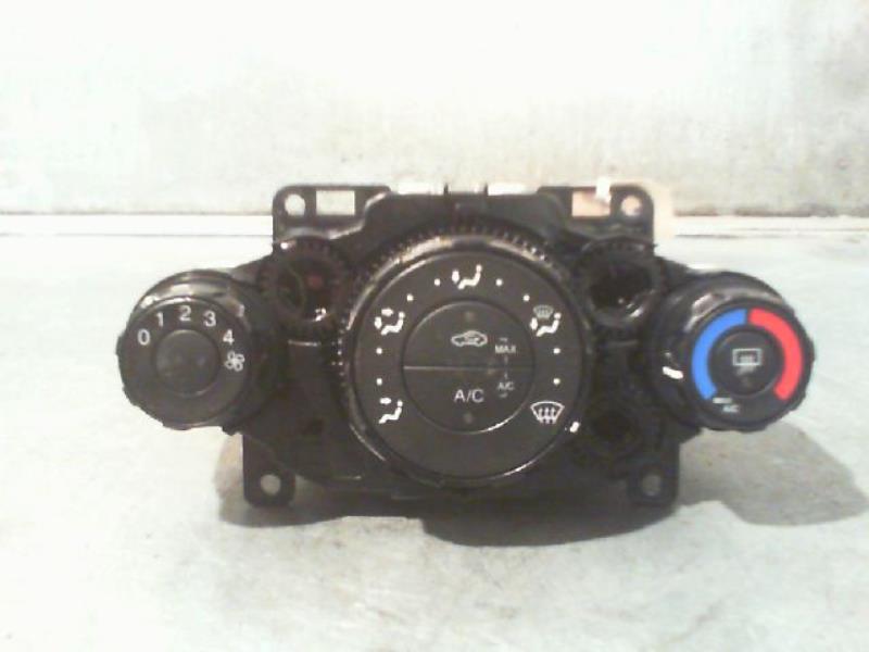 Commande chauffage FORD FIESTA Essence - 1