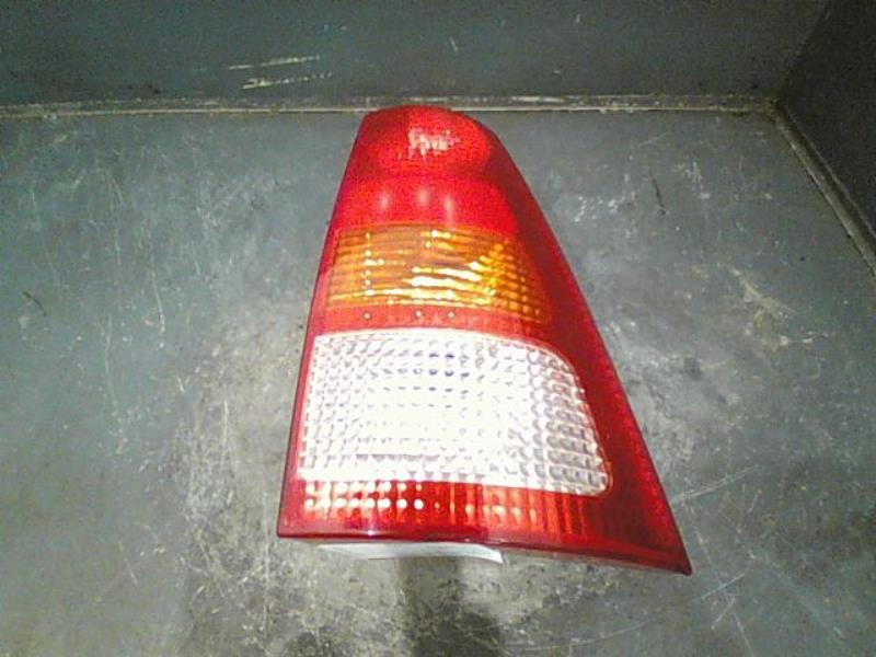 Feu arriere principal droit (feux) FORD FOCUS Essence - 1