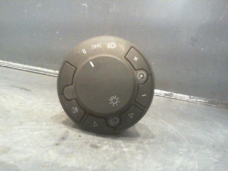 Commande de phare OPEL CORSA Essence - 1