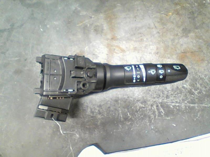 Commodo d'essuie glaces HYUNDAI i20 Diesel - 1