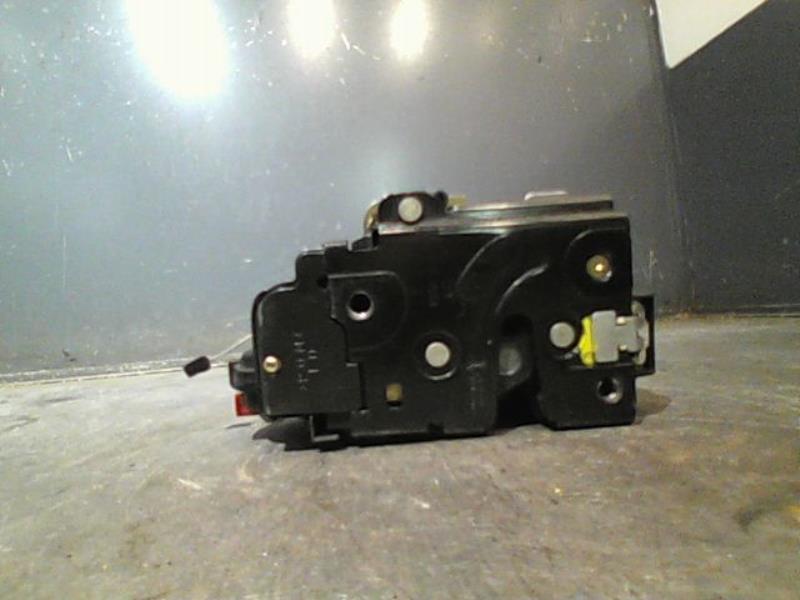 Serrure arriere droit AUDI A2 Diesel - 1