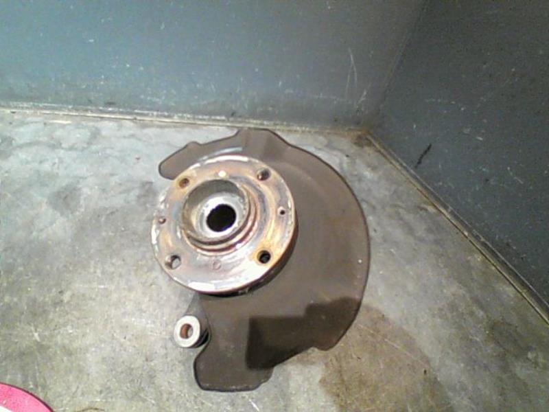 Moyeu avant gauche OPEL AGILA Essence - 1