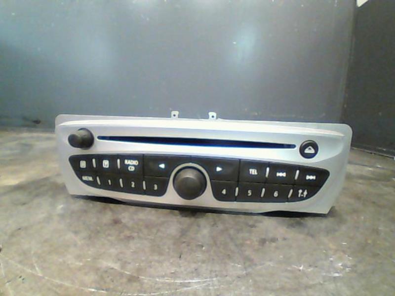 Autoradio d'origine RENAULT MEGANE Diesel - 1