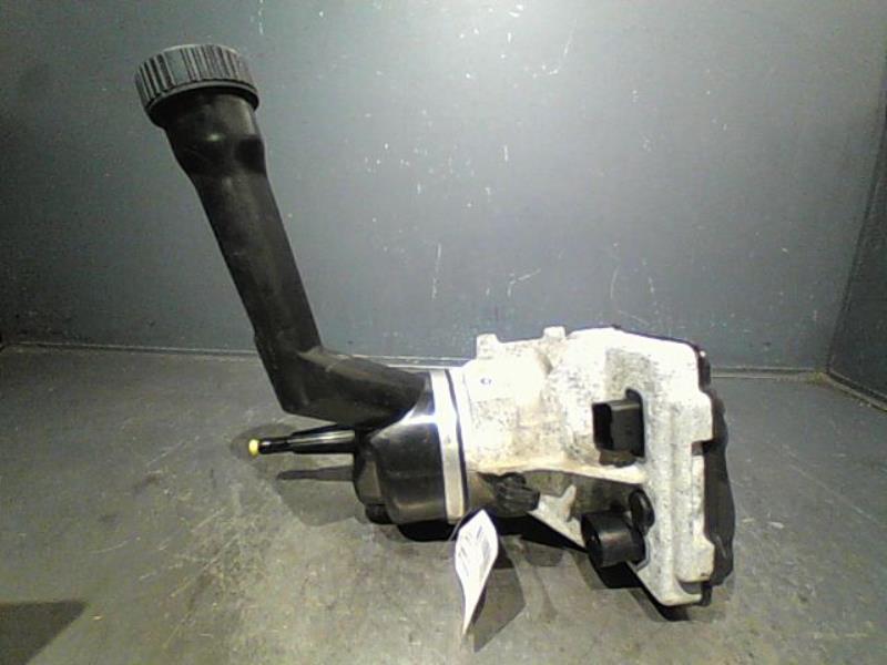 Pompe de direction PEUGEOT 308 Diesel - 1