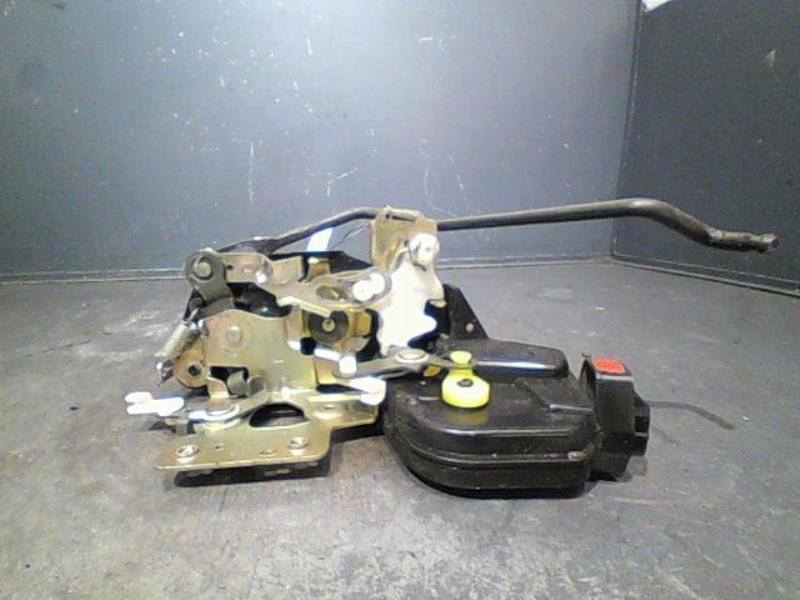 Serrure avant gauche HYUNDAI TUCSON Diesel - 1