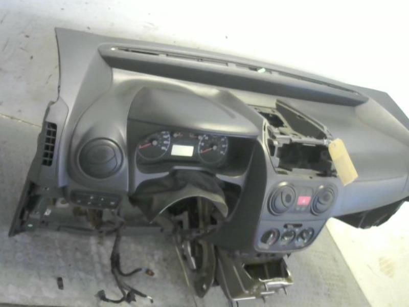 Planche de bord complete PEUGEOT BIPPER Diesel - 1