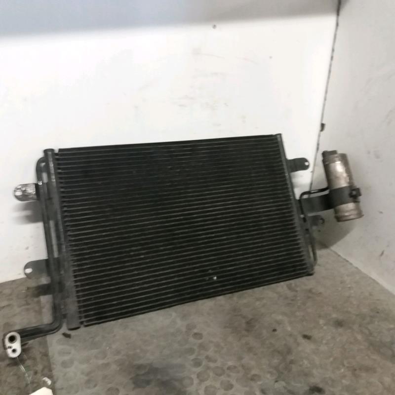 Condenseur de clim VOLKSWAGEN GOLF IV Diesel - 1
