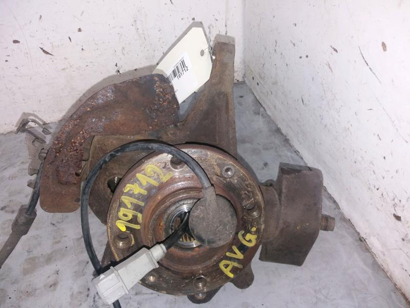 Fusee avant gauche PEUGEOT 406 Diesel - 1