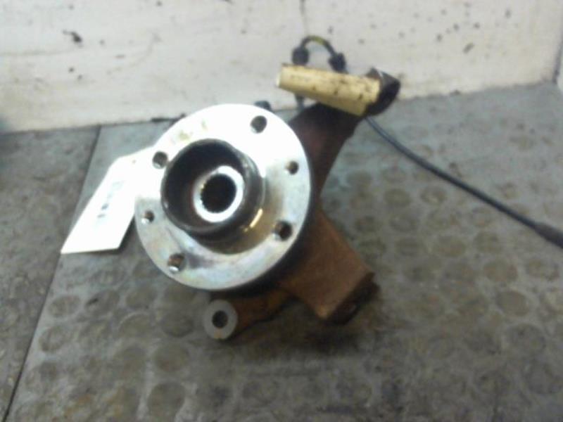 Fusee avant gauche DACIA SANDERO II Essence - 1