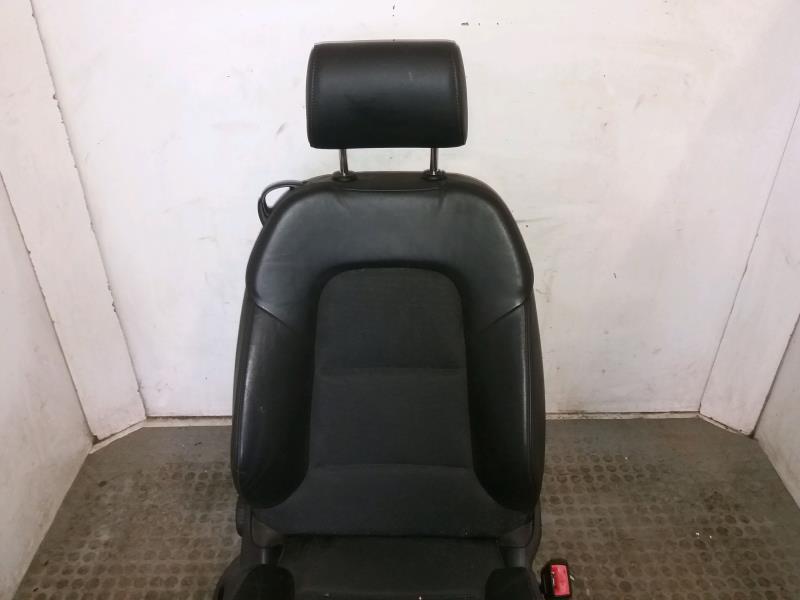 Siege avant droit AUDI A3 II Essence - 1