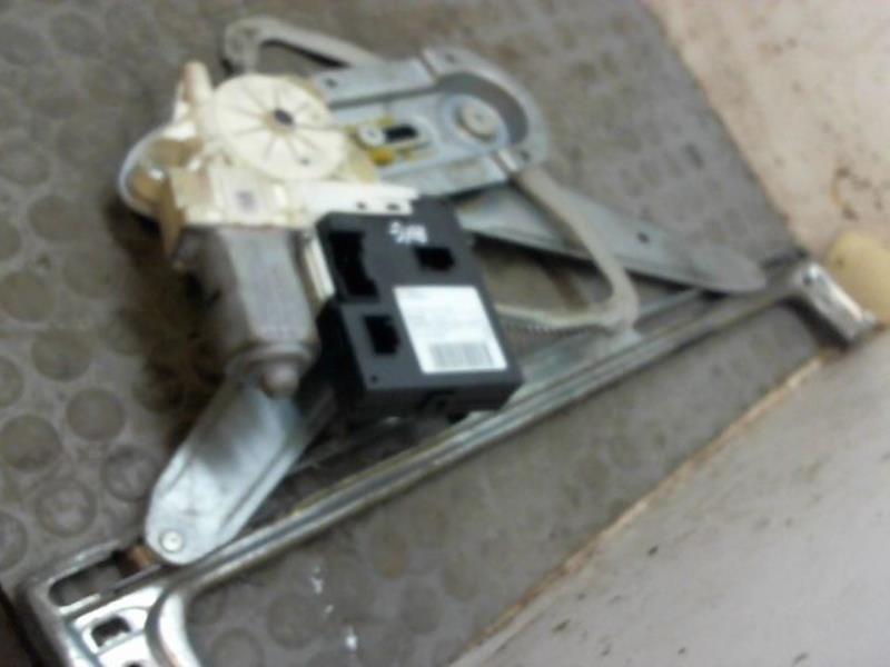 Leve vitre electrique avant gauche FORD CMAX I Diesel - 1