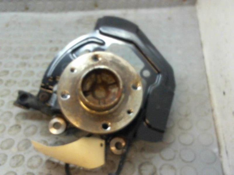 Moyeu avant droit RENAULT TWINGO III Essence - 1