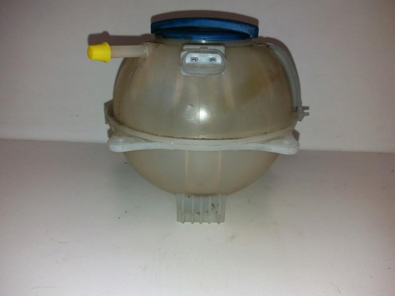 Vase d'expansion VOLKSWAGEN POLO V Essence - 1