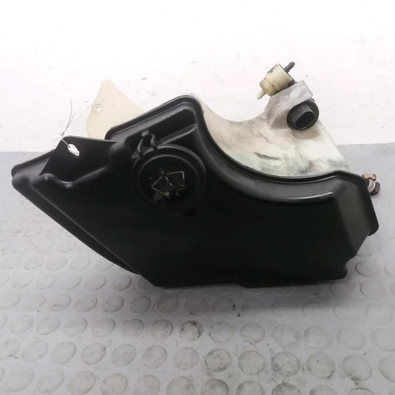 Vase de lave glace BMW SERIE 3 IV Diesel - 1