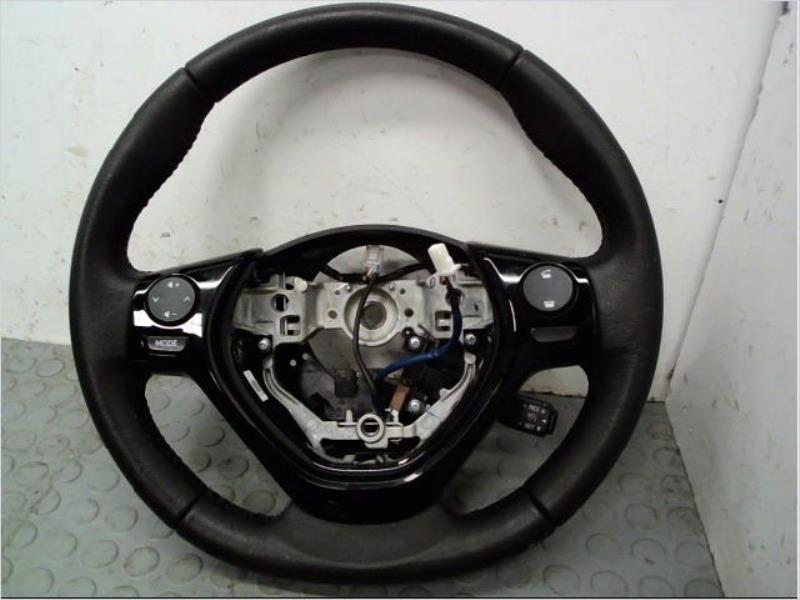 Volant PEUGEOT 108 Essence - 1