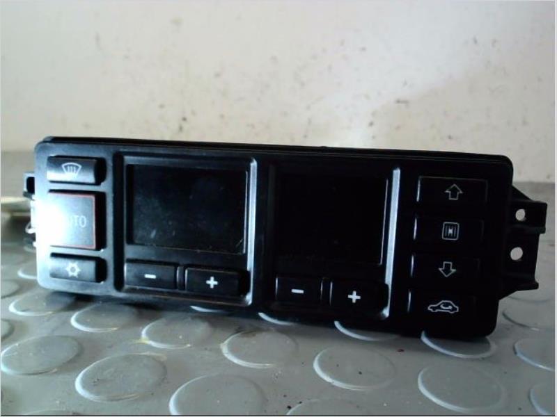 Commande chauffage AUDI A3 I Diesel - 1