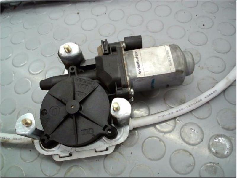 Leve vitre electrique avant droit RENAULT MASTER II Diesel - 1