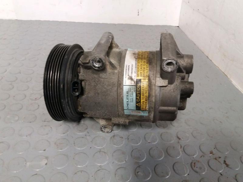 Compresseur clim RENAULT MEGANE I Essence - 1