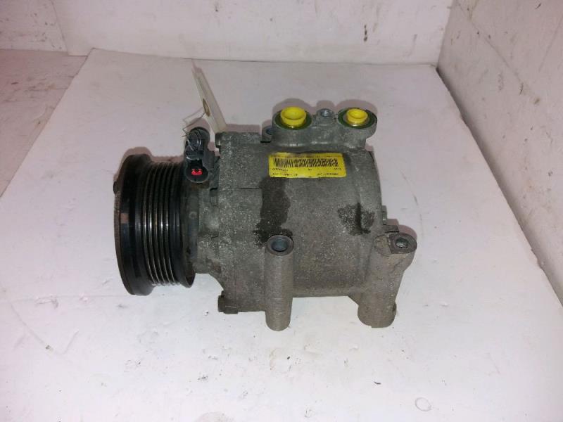 Compresseur clim FORD FIESTA VI Essence - 1