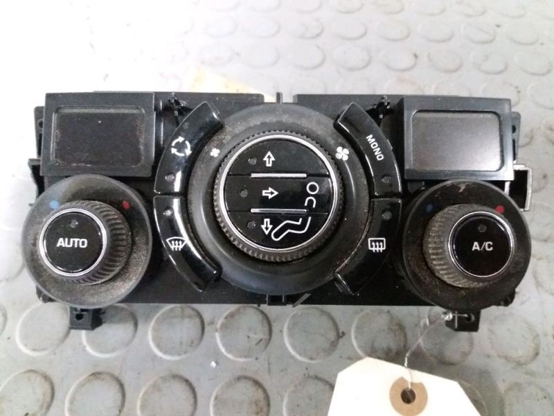 Commande chauffage CITROEN C3 PICASSO Diesel - 1