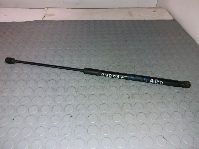 Verin de coffre AUDI A3 III Essence - 1