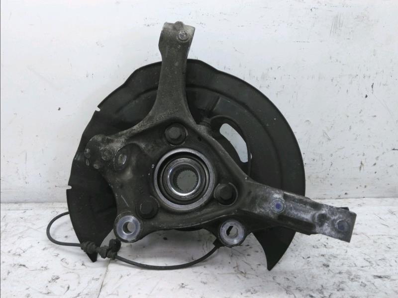 Fusee avant droit OPEL INSIGNIA Diesel - 1