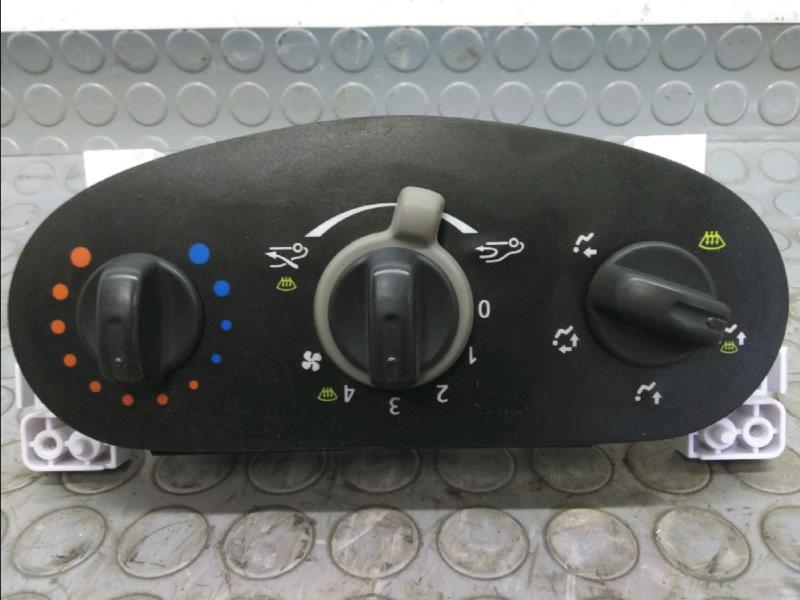 Commande chauffage DACIA SANDERO I Essence - 1