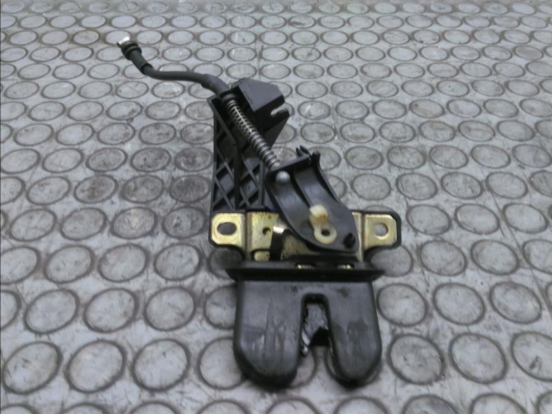 Serrure de coffre AUDI A4 II Diesel - 1