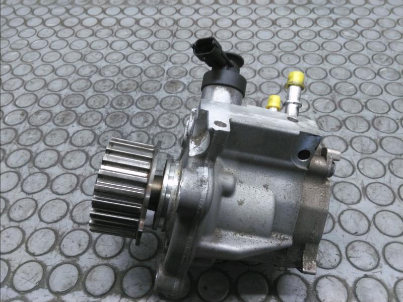 Pompe à injection PEUGEOT 208 Diesel - 1