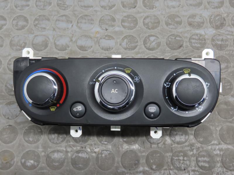 Commande chauffage RENAULT CLIO IV Diesel - 1
