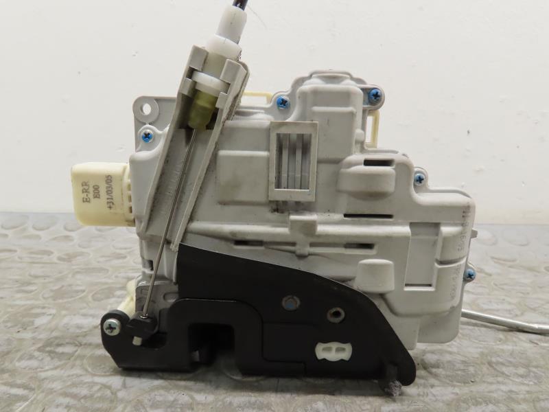 Serrure avant droit AUDI A4 II Diesel - 1