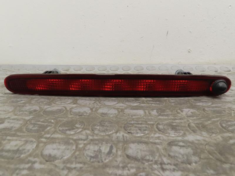 Feu arriere stop central SUZUKI SWIFT III Essence - 1